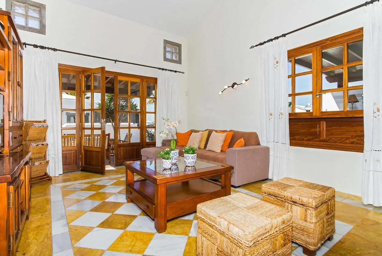 La Goleta Villa Playa Blanca