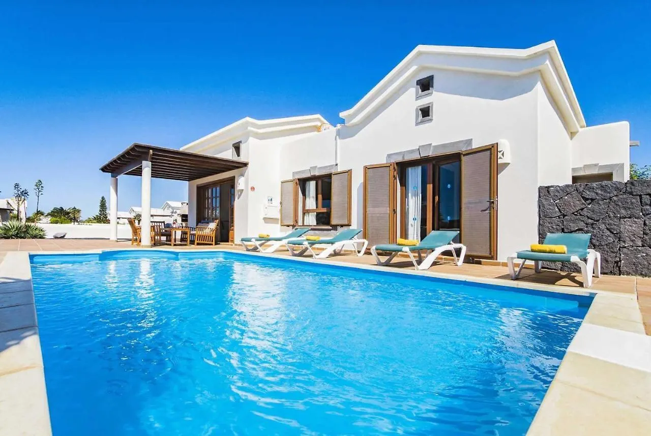 La Goleta Villa Playa Blanca